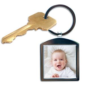 Add your own photo and create a beautiful double sided key chain